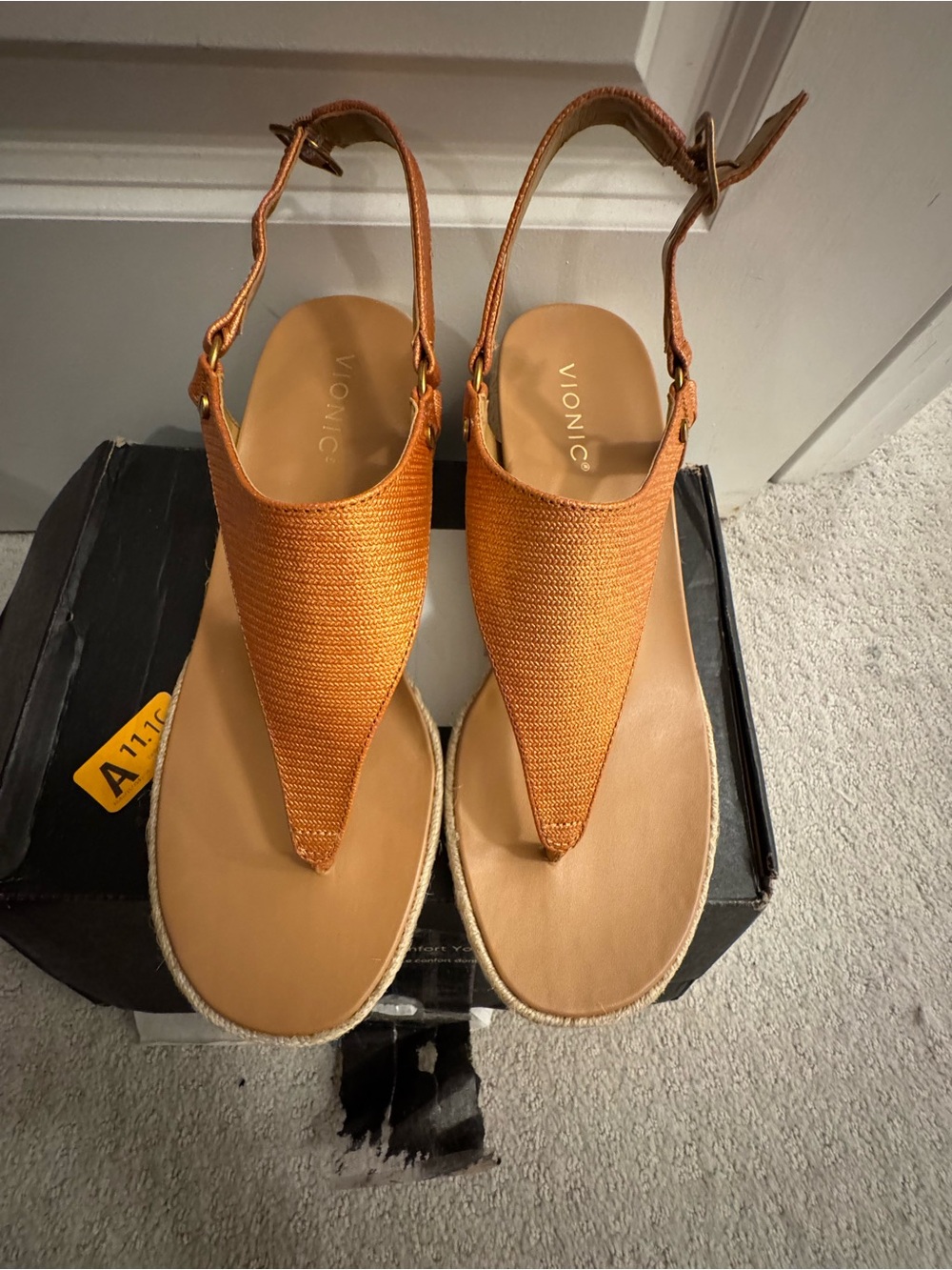 NEW Vionic Kirra Orange/Argon Wedge Sandals – Size 11 Wide – in Box